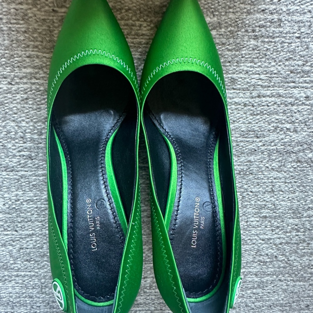 Louis Vuitton Archlight Green Pump BNIB sz 37 Authentic - Picture 2 of 8
